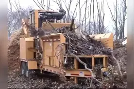 杂树枝别烧了哦！把它碎了可以做肥料，还可以造纸呢！视频封面