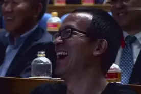 马云给俞洪敏上课，全场爆笑！视频封面