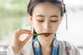 小说：她活捉王爷身边的侍卫，王爷得知冷笑不止：王妃可真能干啊图片
