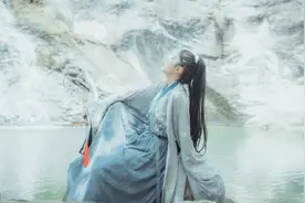 小说：永琪在这一刻对小燕子动心，落荒而逃了图片