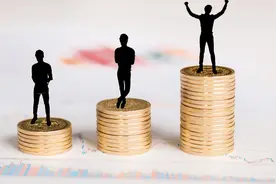 金融知识小百科-身份证到期银行卡会被停吗？视频封面