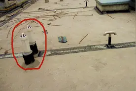 在房屋的楼顶常见的管子，到底有什么作用呢？看完涨知识了视频封面