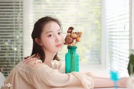 小说：震惊，这个纤瘦的小姑娘，竟单手把一个成年男人给拎了起来图片