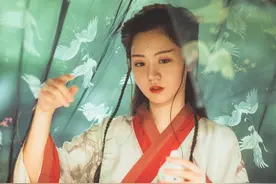 小说：绝美剑仙师尊自愿化身护道者，原因只有一个：老娘乐意！图片