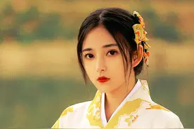 小说：王妃私会太子，王爷大怒，她立刻坦白表忠心：我站你这边图片