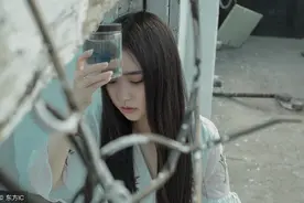 小说：姐就是女王，诽谤姐你还不够格图片