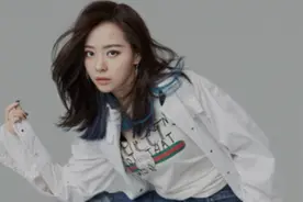 张靓颖公主裙配皮靴，本想扮成“白雪公主”却意外演绎“小矮人”视频封面