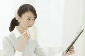 小说：与美女秘书打交道，这种事懂的人都懂……图片