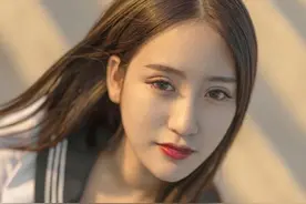 小说：江辰希，就算是化成灰，我也认得！怎么可能会看错？可是图片