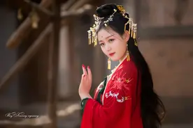 小说：小伙穿越玄幻世界，任何数据都能够修改，他还能够一键满级图片