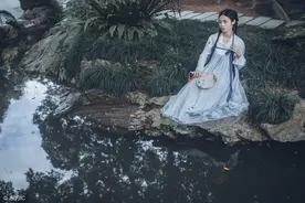 小说：穿越成冲喜新娘，棺材里的丈夫死而复生两次，她要被吓崩溃图片
