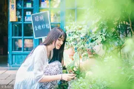 故事：他跟她是青梅竹马，他也是她集团的股东，时不时给她出难题图片