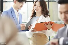 小说：村霸欺负小神农，还破坏掉大棚，哪知小神农另有办法图片