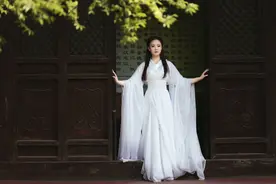 小说：臭水沟里的老鼠，依然向往光明！图片
