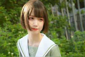 小说：她被当众泼酒了，他将自己的酒给她，让她反泼回去……图片