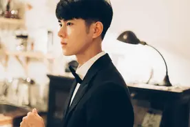 小说：再次见面，她夸他：陌上人如玉，公子世无双，一眼万年图片