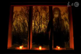 小说：半夜爷爷把我叫醒，我睁开眼到了乱葬岗，撬开棺材后我吓晕图片