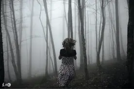 小说：如果梦到自己捡钱，过几天就破财，解梦师说：这是反极之梦图片