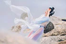 小说：神龙现身，所有动物和战士瑟瑟发抖，唯有小伙驯龙成功图片