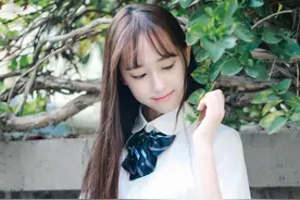 小说：小秘书爬楼梯差点扭伤脚，帅气总裁忙赶来，把她背上楼图片