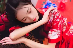 小说：小伙啥也没干，却因一事霸占新闻热搜，成为媒体红人......图片