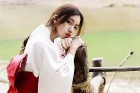 小说：她在母亲面前为自己撑腰，还要自责没有给他足够的安全感。图片