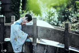 小说：为了救书生，龙女化身百丈真龙，鲸吞红莲业火，吃下狱鬼图片
