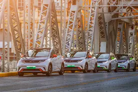 试驾比亚迪海豚：悬架柔软提速轻松，12万元买它值不值？图片