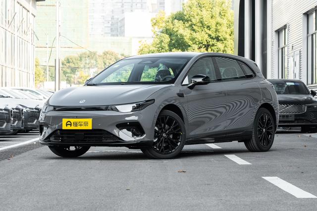 零跑Lafa5上市售9.78万元起