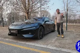 试驾腾势Z9GT，这辆33.48万起的新能源GT轿跑竟有如此多的黑科技视频封面
