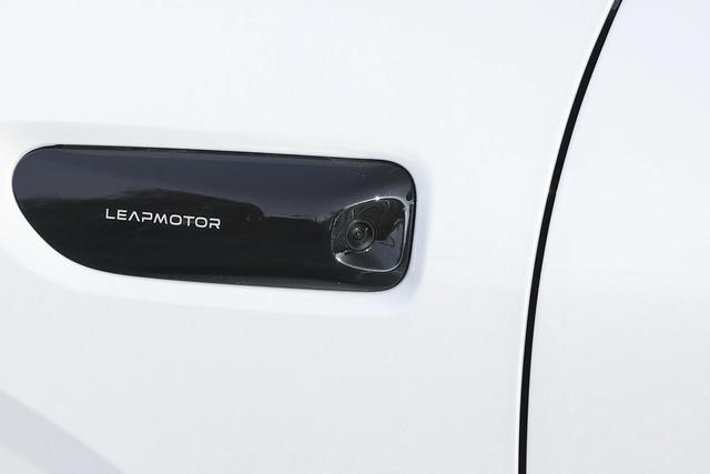 零跑Lafa5上市售9.78万元起