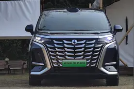 豪华与科技并进 25款腾势D9试驾实拍图片