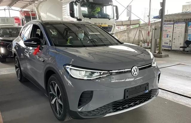 比亚迪纯电动汽车4万