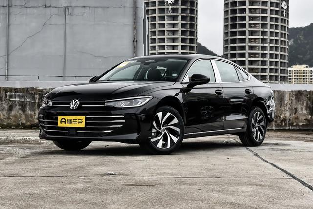 长安福特新款蒙迪欧亮相