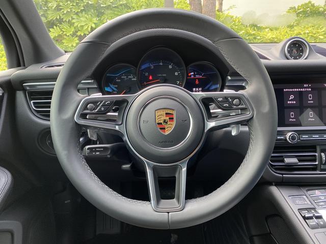 2020款 迈阿密蓝 保时捷 Macan 2.0T