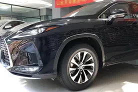 体验雷克萨斯RX：中大型豪华SUV，内饰豪华，40.5万起还看X3？图片