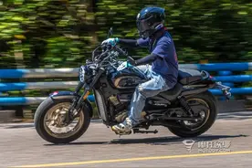 同级别唯一平衡轴V缸巡航车，不震才是硬道理丨CU250试驾报告图片