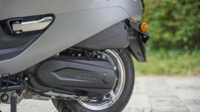 一万出头的高颜值本田复古踏板——新大洲本田NS125LA静态评测