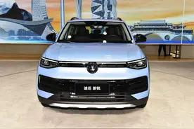 大众也开始卷价格了：新款SUV一上市就降4万多，起步价7.99万元图片