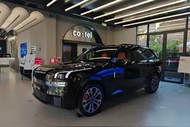 领克900实车到店，大过理想L9+天地门，配857马力+双腔空悬图片