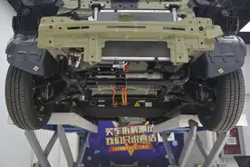 吉利熊猫骑士底盘拆解，看看品质如何？图片