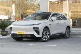 星纪元 ET 2025款 增程版 四驱Ultra车型大概如何？图片