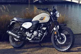 售价13390元！雅马哈全新入门级复古车型，GT150 FAZER宣告上市！图片