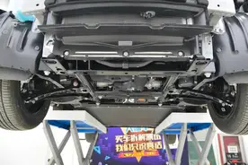 比亚迪海豚：好钢用在“三电”上，车身底盘呢？图片