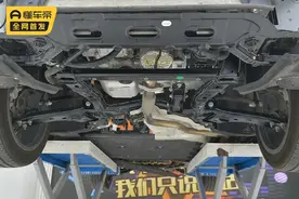 零跑C10：“高性价比”的底盘什么样？图片