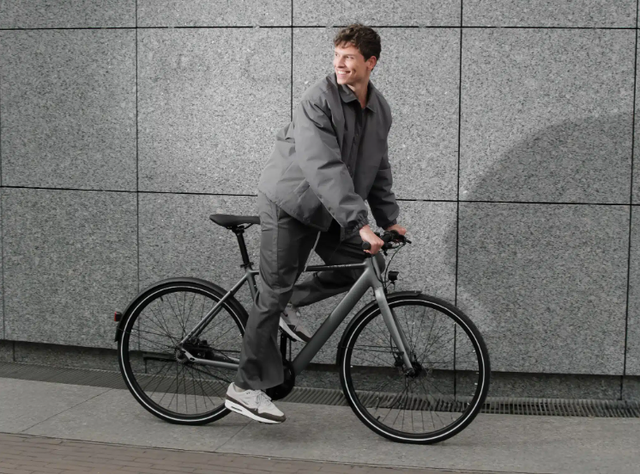 新车资讯 | 75km续航，轻量化车重，这款知名品牌电自降价发售