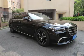 入门版的奔驰S级有多基础？低配，也仍是顶级豪车！图片