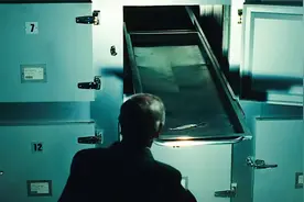 一具消失的女尸！一个反转再反转的悬疑故事视频封面