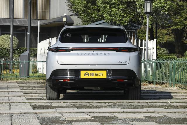 零跑Lafa5上市售9.78万元起