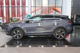 解读2022款唐EV中配，纯电续航可达730km，车长4米9，值得选吗？图片